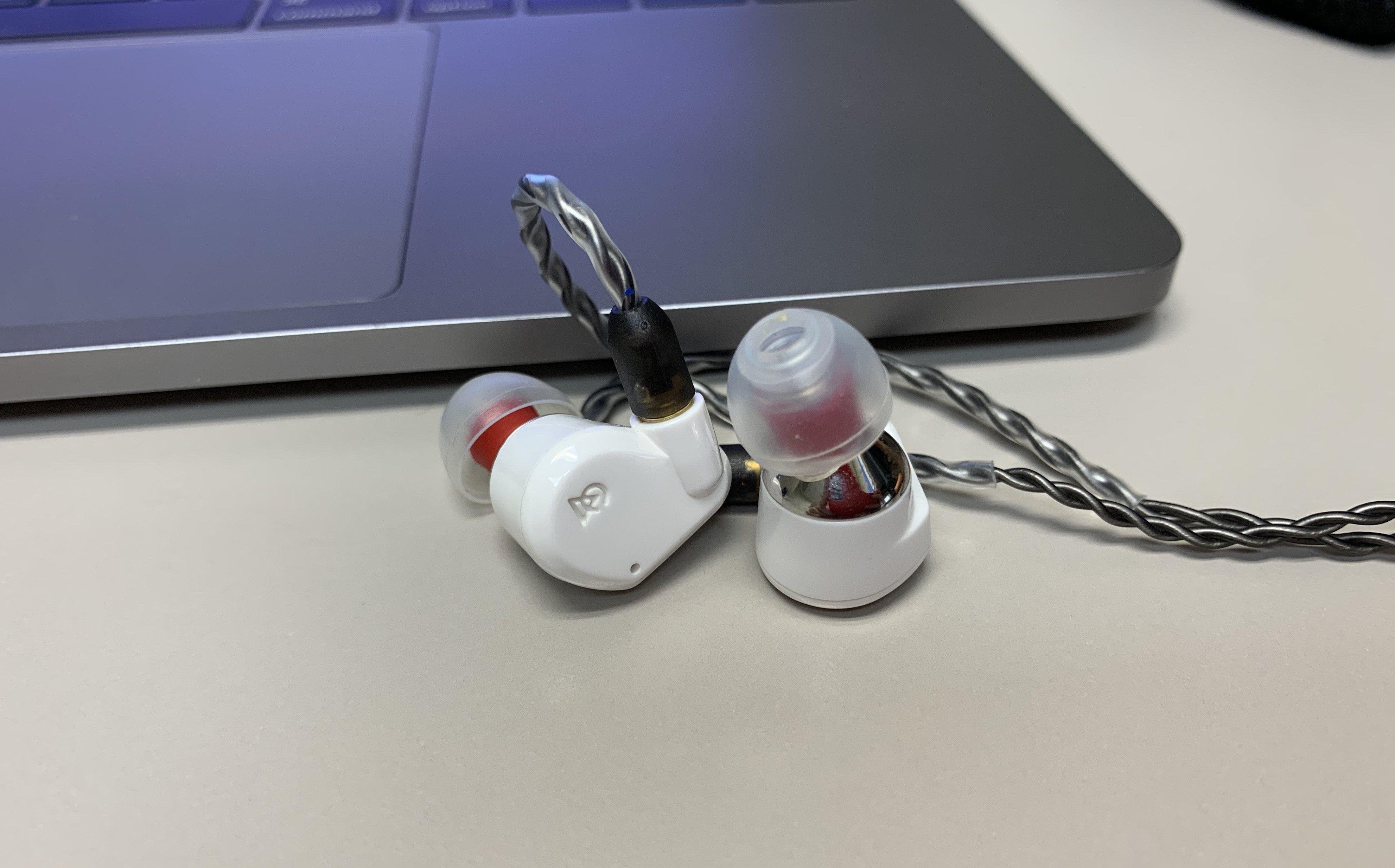 campfire audio VEGA - ヘッドフォン/イヤフォン