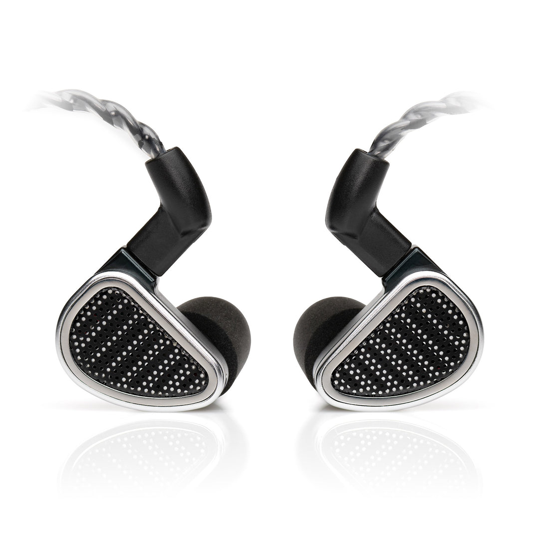 64 Audio Duo front closeup with attached stock cable whitebox
