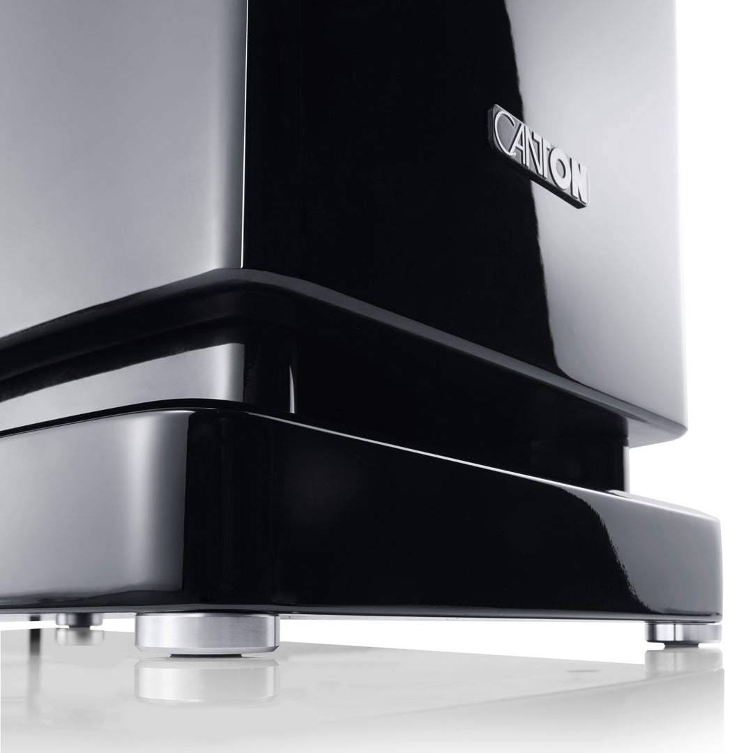 Canton Reference 3K black 3 quarter front closeup logo