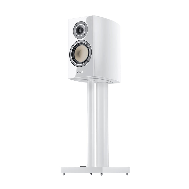 Canton Reference 9K white 3 quarter front right on LS860 stand over white background | CA10-9000-W