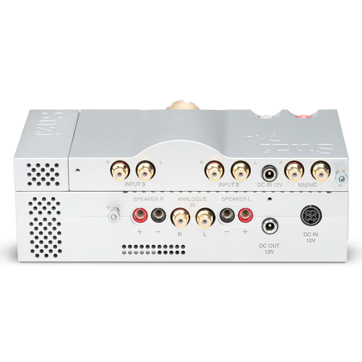 Chord Suzi amp in silver rear center whitebox