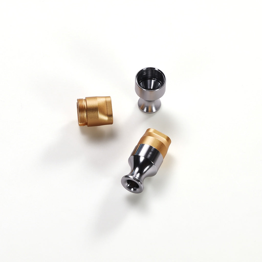 ddHiFi MFi07S plugs closeup over white background