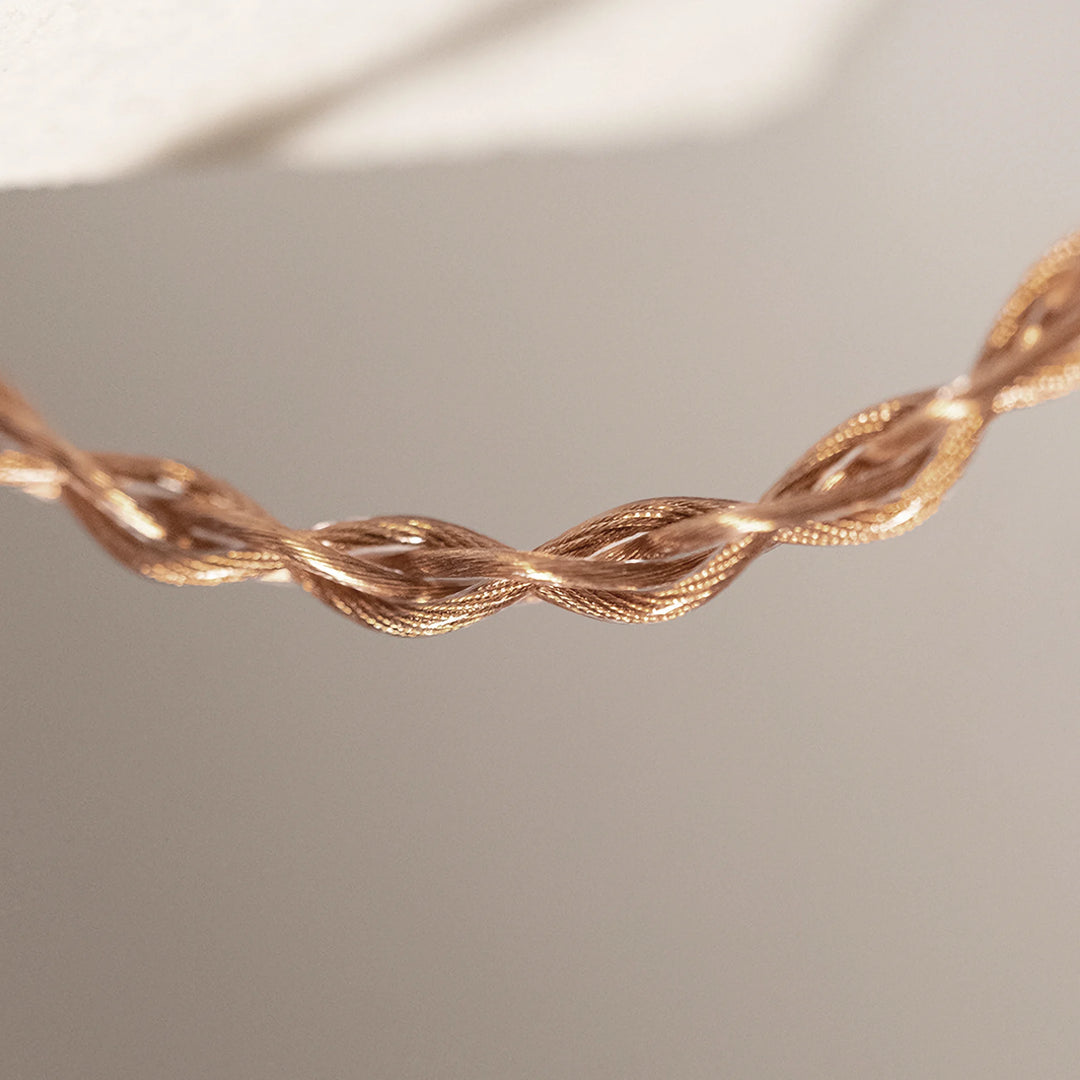 Effect Audio Ares S Lite extreme closeup copper braiding