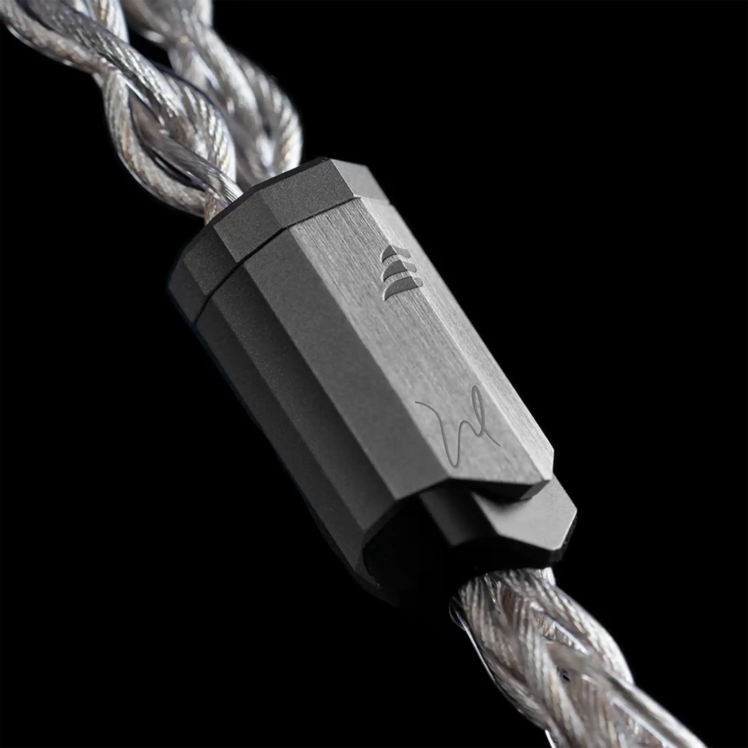 Effect Audio Cleopatra Imperia Founder's Edition cable y-split closeup black background