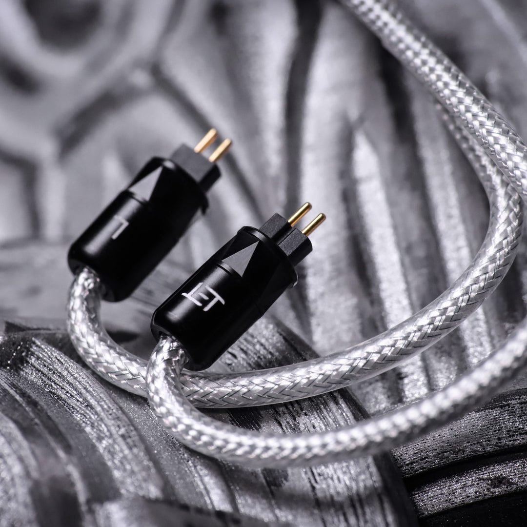 Eletech Euclid extreme 2-pin connector closeup