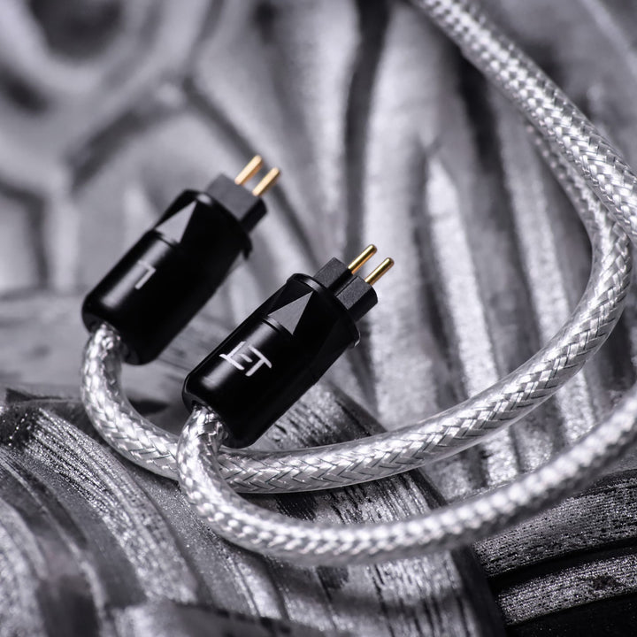 Eletech Euclid extreme 2-pin connector closeup