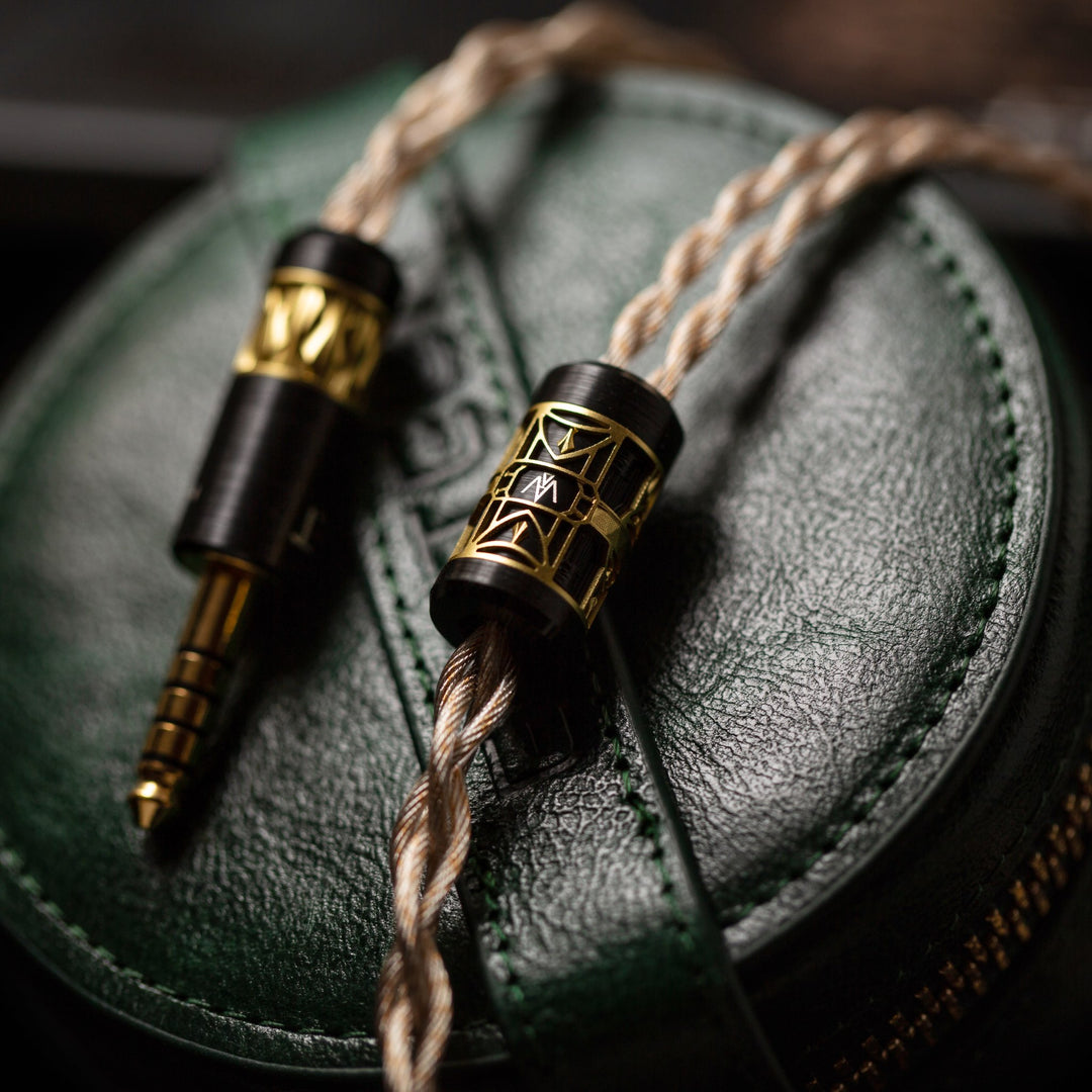Eletech Sonnet of Adam highlighting Y-split and Pentaconn connector over included green leather zipper case