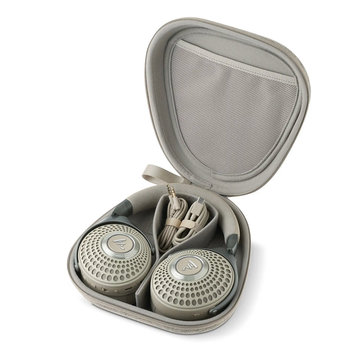 Focal Bathys Dune in carrying case with cables whitebox