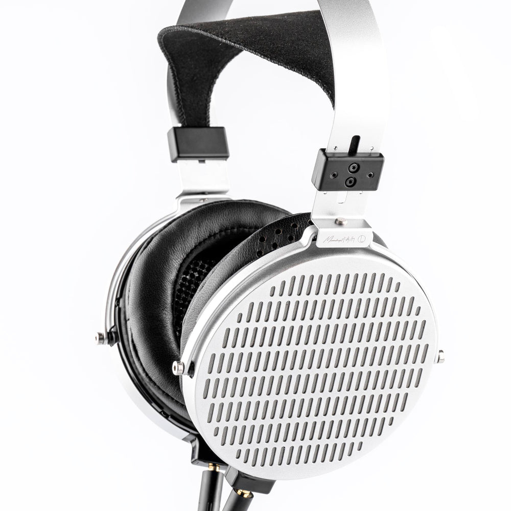 Moondrop Cosmo profile whitebox
