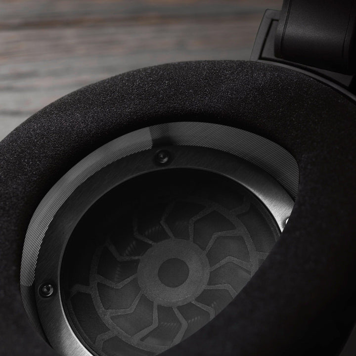 Sennheiser HD 800 S mood shot detail membrane and pad