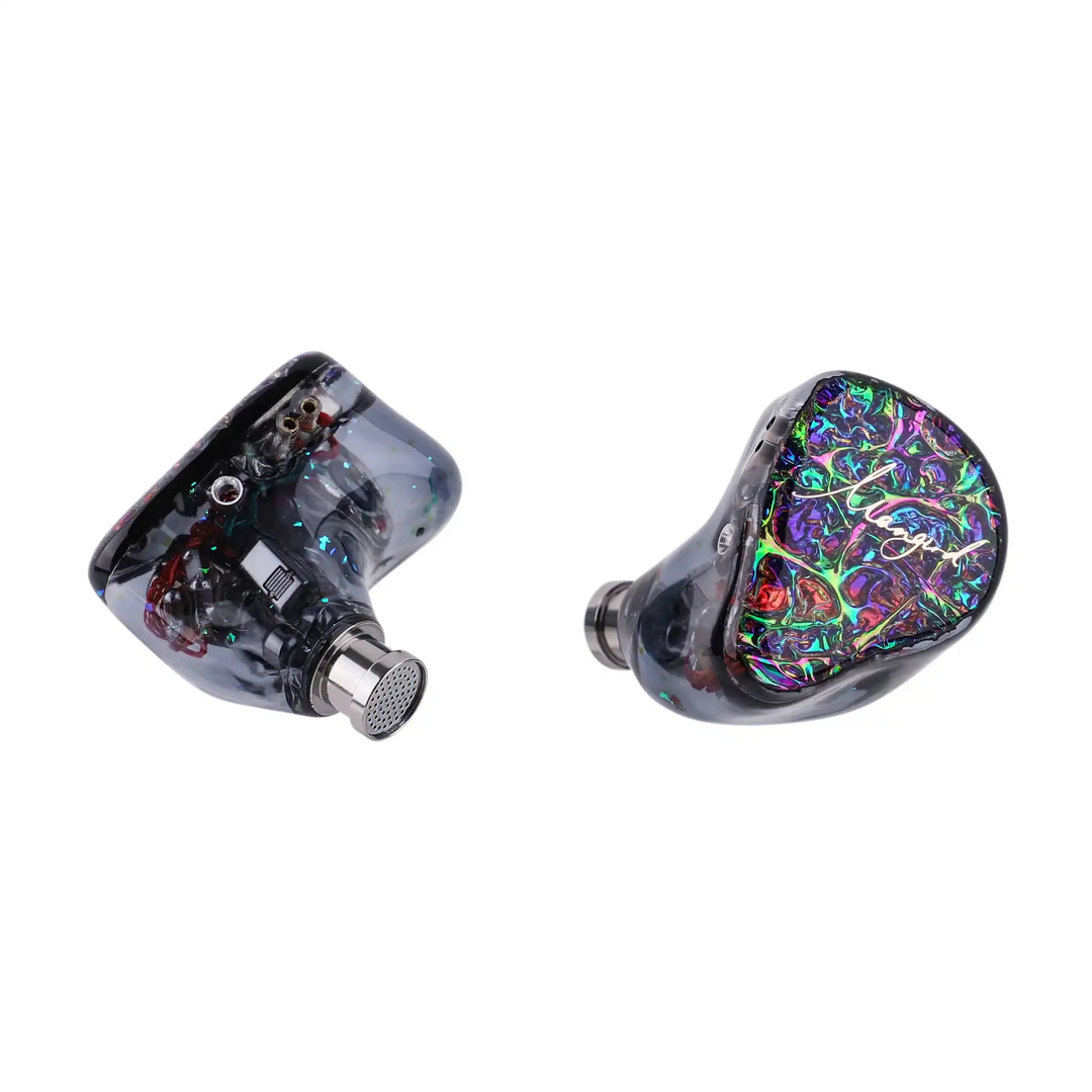XENNS Mangird Top Pro IEMs side and front view whitebox