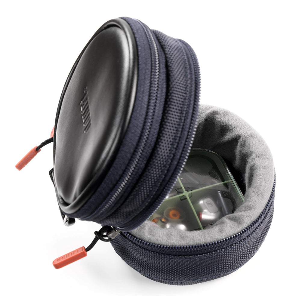 ddHiFi C100 case highlighting top layer over white background
