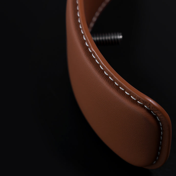 ddHiFi HS270 brown leather head beam over black background