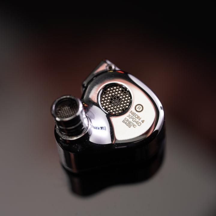 FiR Audio Neon 4 rear highlighting bore and vent