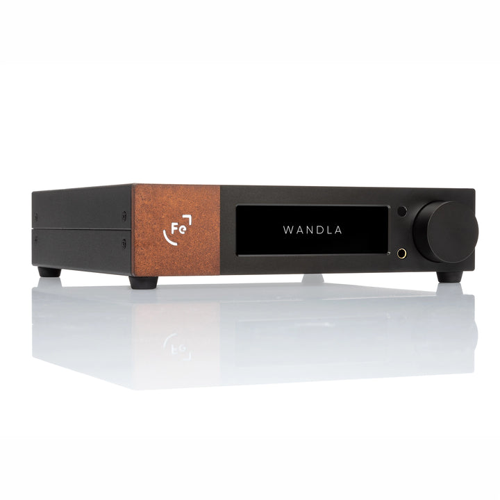 Ferrum Audio WANDLA 2.0 HP front left 3 quarter whitebox