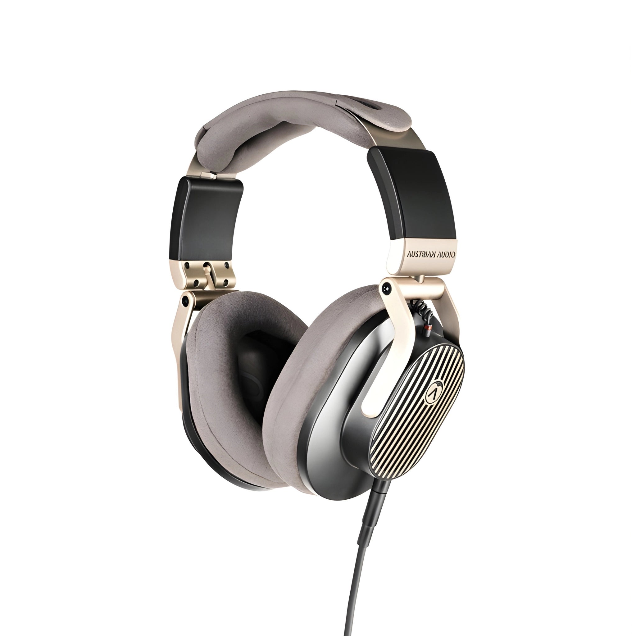 Austrian Audio Arranger headphone front right 3 quarter whitebox