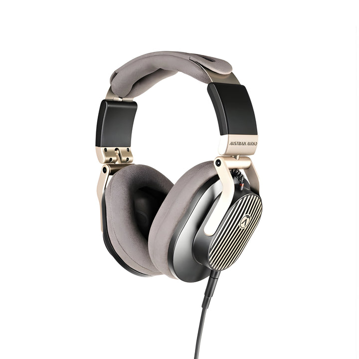 Austrian Audio Arranger headphone front right 3 quarter whitebox