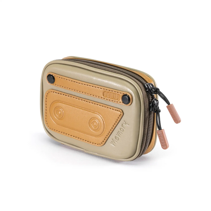 ddHiFi CZ120 retro portable earphone case standing front right 3 quarter angle whitebox