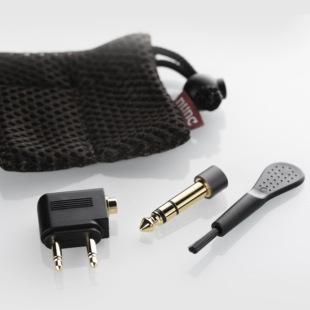 DUNU Kaoru IEMs accessories whitebox