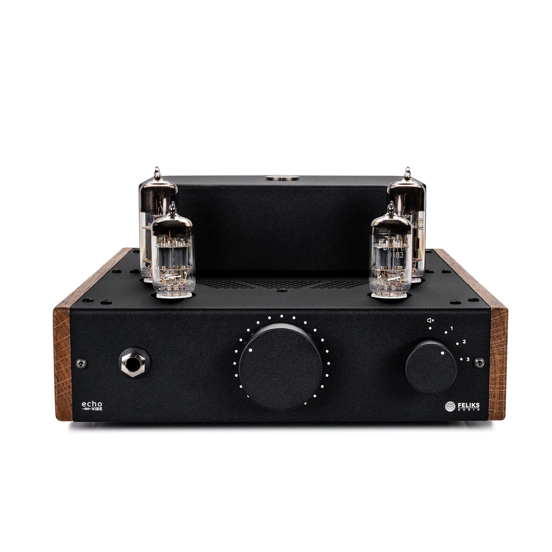 Feliks Audio Echo Vibe tube amp front center whitebox