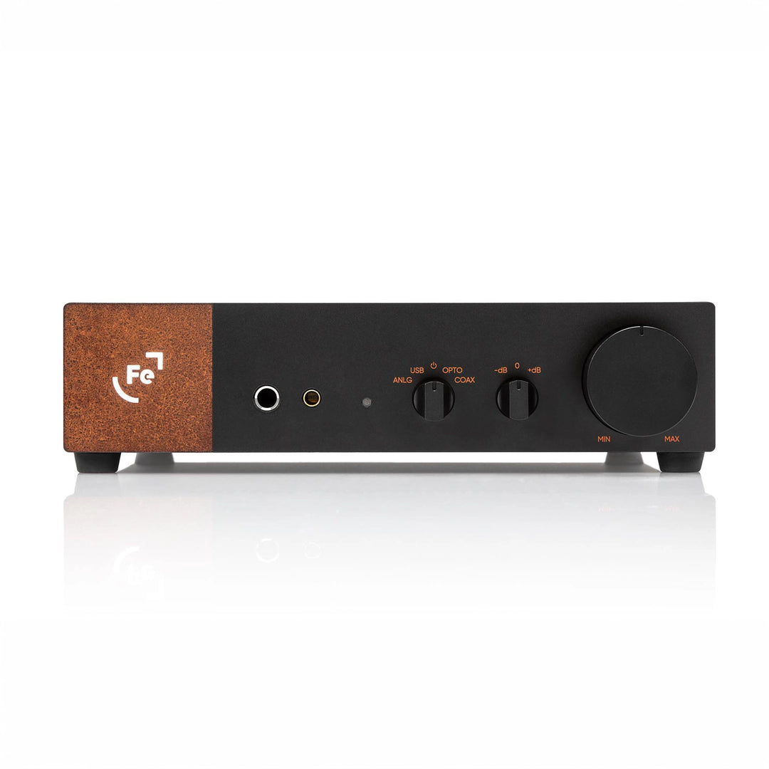 Ferrum ERCO 2 dac and amp front center whitebox