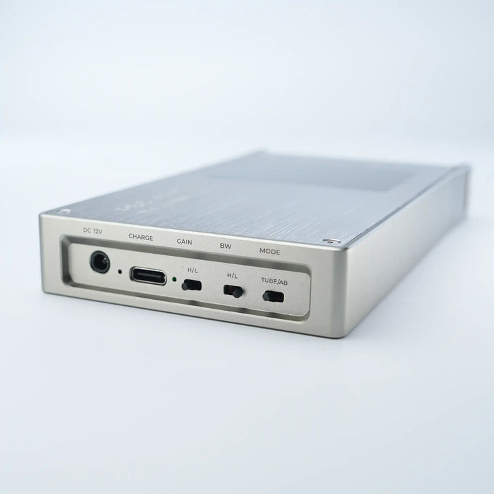 iBasso PB6 Macaw lying face up closeup of top interface whitebox