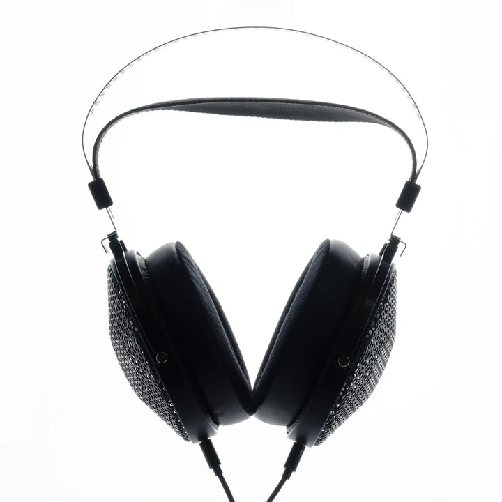 Moondrop Horizon headphones front center whitebox