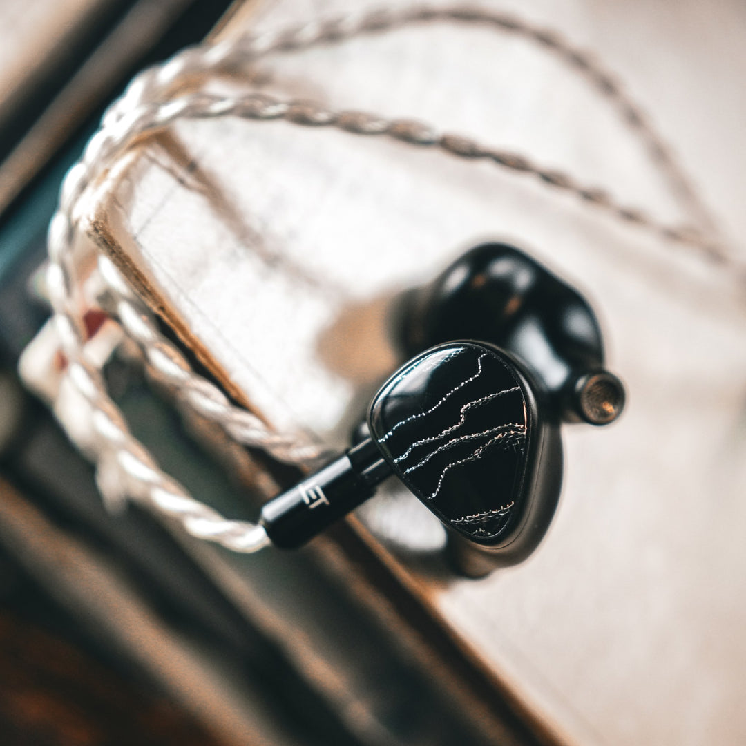 Noble Audio Onyx Quadbrid Flagship Universal IEMs | Bloom Audio