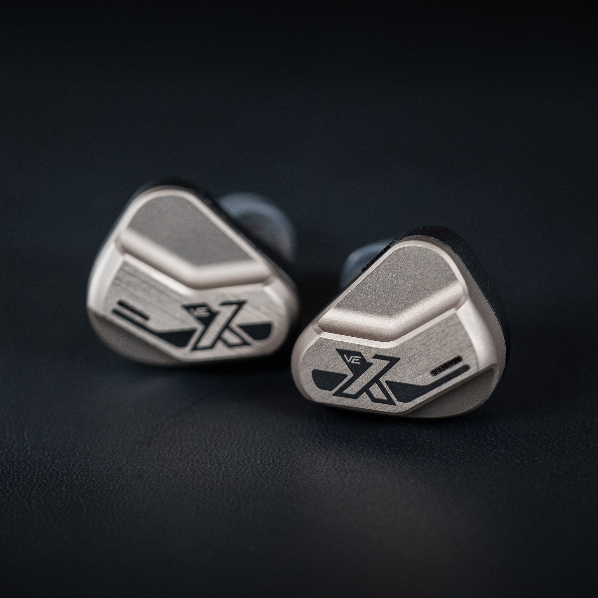 イヤホン vision ears ve10 Vision Ears VE10 10-Driver Hybrid Universal IEMs | Bloom Audio
