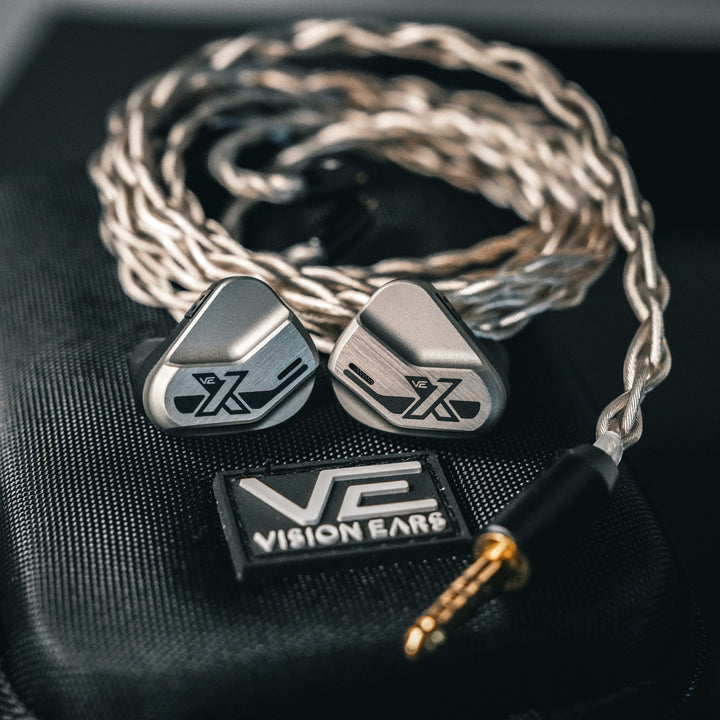 Vision Ears VE10 with stock 4.4 cable and branded case