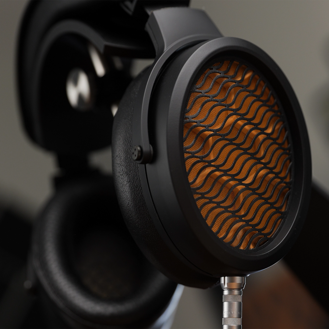 Warwick Acoustics Aperio GoldenSound Edition | Electrostatic Reference Headphone System