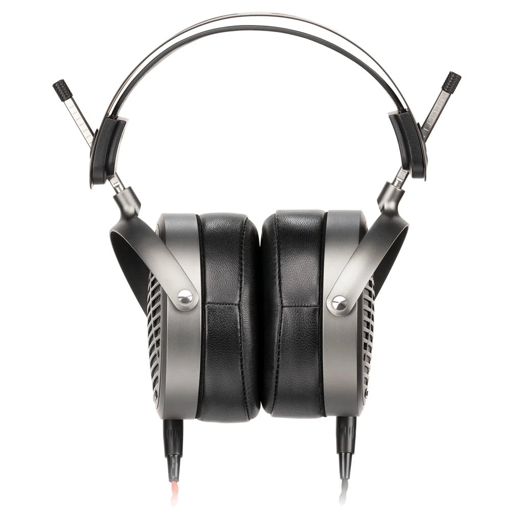 Audeze at Bloom Audio Audeze at Bloom Audio
